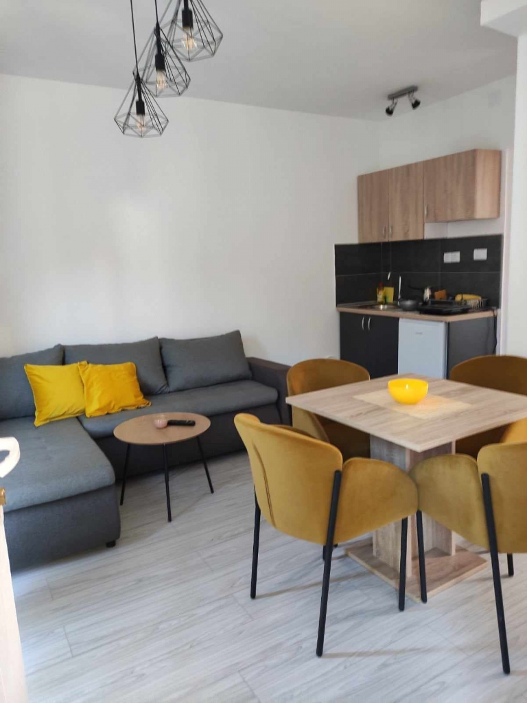 Apartmani Ema